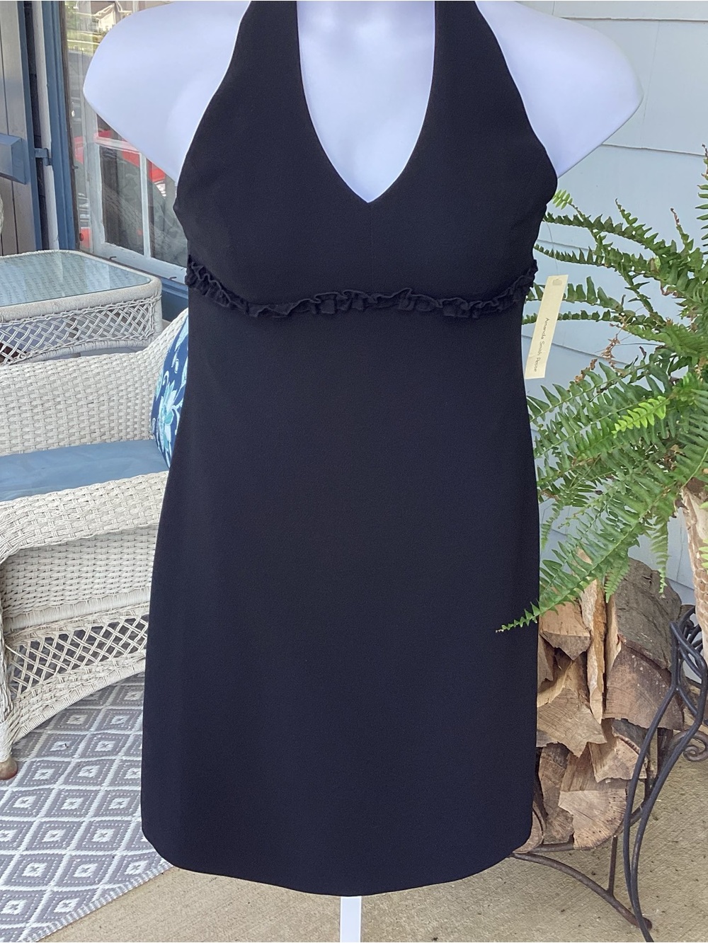 Amanda Smith Petite Halter V-Neck Midi Dress with Empire Waist Detail size 8